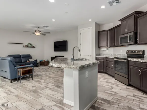 2566 S BETTY Street, Gilbert, AZ 85295