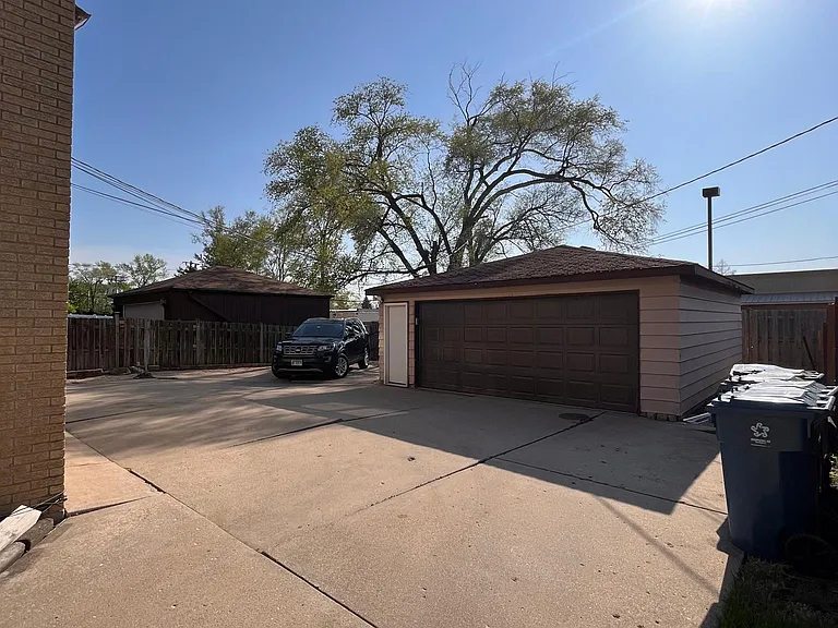 278 N Oaklawn Ave #2 — Photo 5