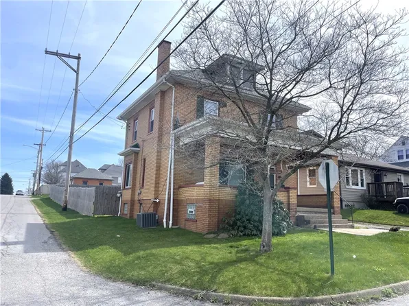 1526 20th Ave, Beaver Falls, PA 15010
