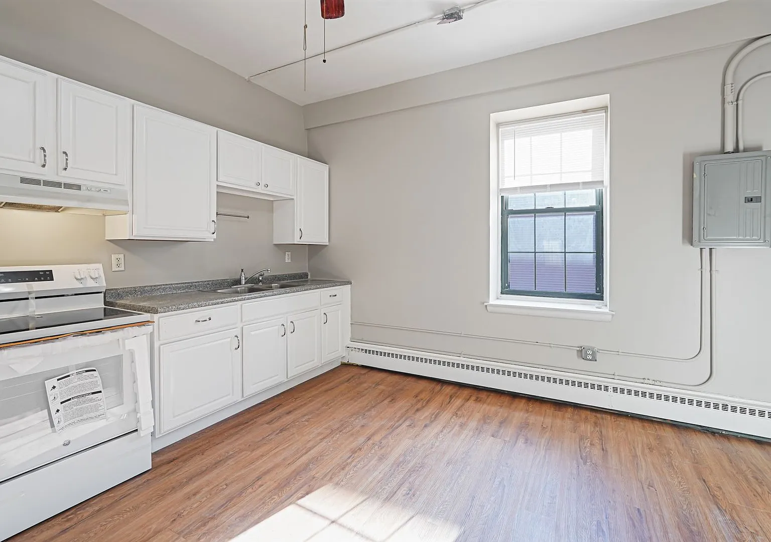 26 Main St — Photo 1