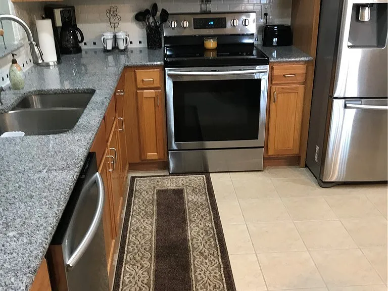 9600 Roundstone Cir — Photo 4