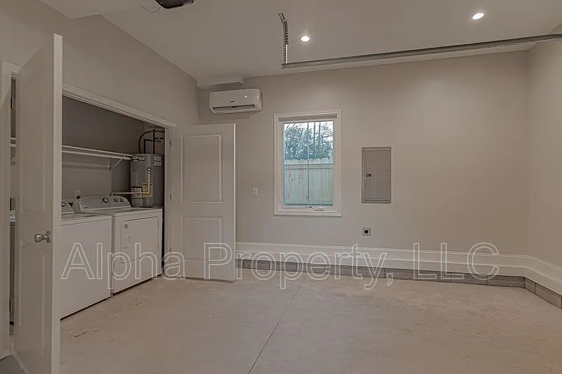 1 bed, 1.0 bath, 722 sqft, $1,275 — Photo 4