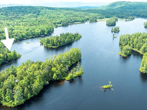 2nd image of 18 Hemlock Point Lane