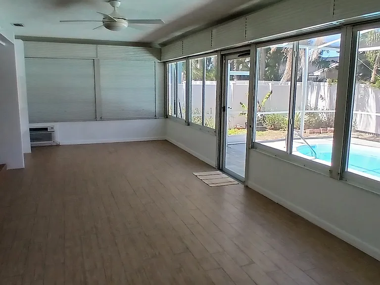 4397 Harbor Hills Dr — Photo 13