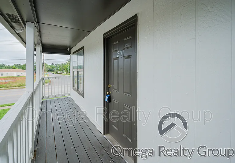 The Cove Apartments — Photo 15