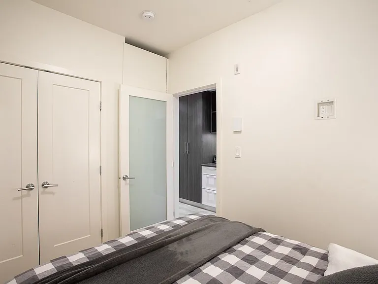 613 Herald St — Photo 13