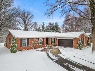 541 Ridgeview Ln, Columbus, IN 47201