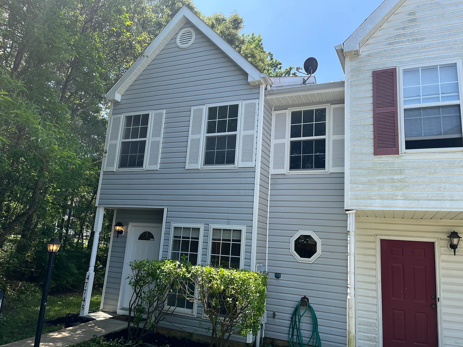 3 bed, 1.5 bath, 1322 sqft, $2,100 — Photo 1
