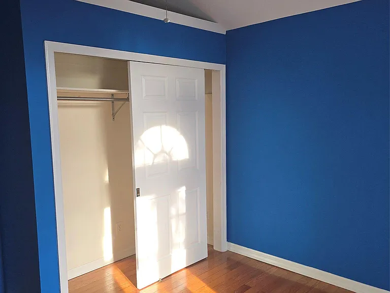 8 Roswell Ave — Photo 7