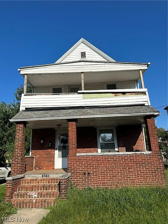 1213 E 173rd St photo 1