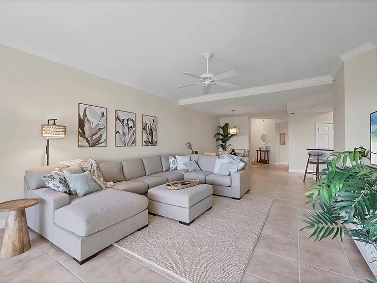 8541 Amberjack Cir #203 — Photo 9