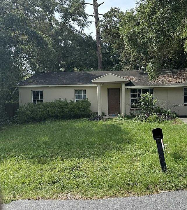 1st image of 2216 NE 38TH STREET