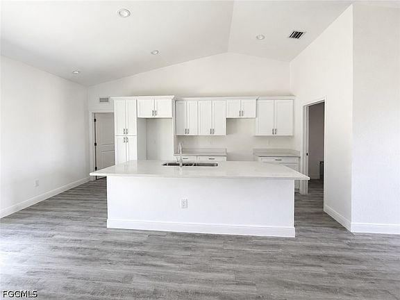 2nd image of 6203 Forest Ct
