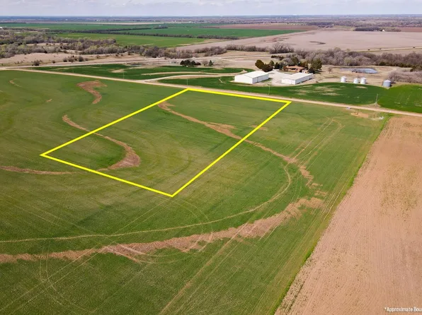 3.5 / Acres W 103rd St S #On-4, Viola, KS 67149