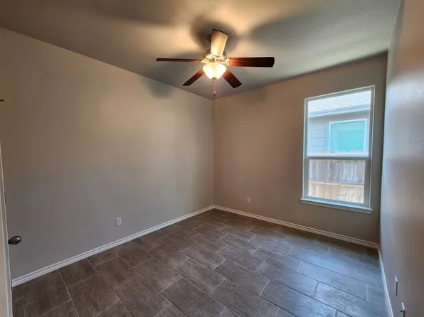 2233 Ibis St, Corpus Christi, TX 78414