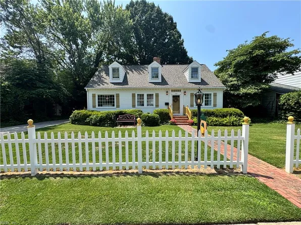 704 Monumental Ave, Williamsburg, VA 23185