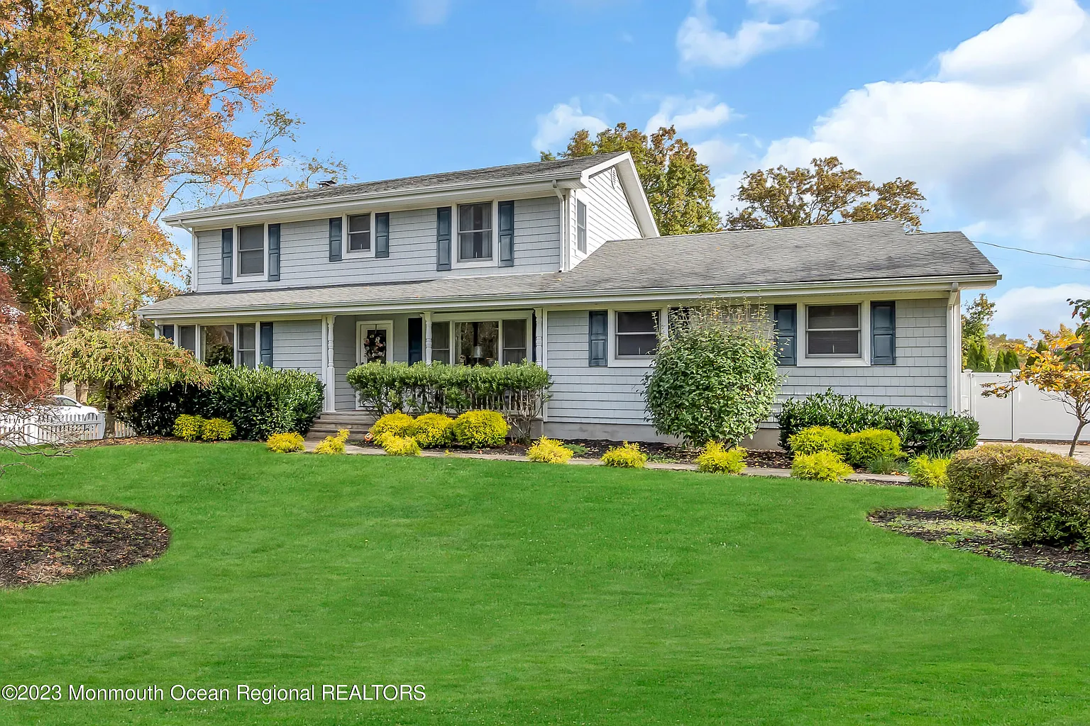 57 Reynolds Drive photo 1