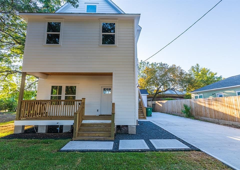 1st image of 120 Drennan St #2
