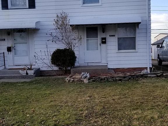 4th image of 25111 Fisher Ave