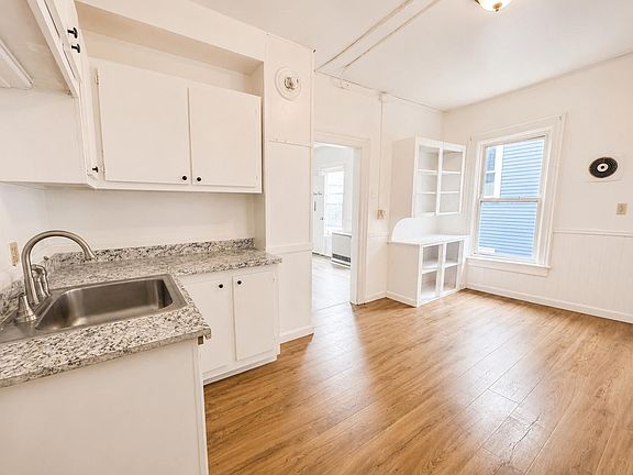 4th image of 25 Peru Street