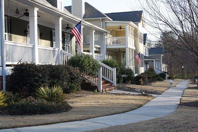 1st image of 586 Pine Grove Ave