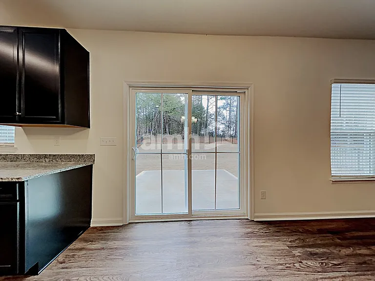 5038 Twin River Dr — Photo 4