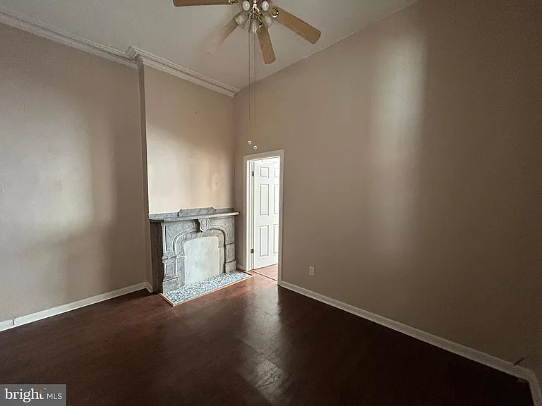 152 N 21st St #2R — Photo 3