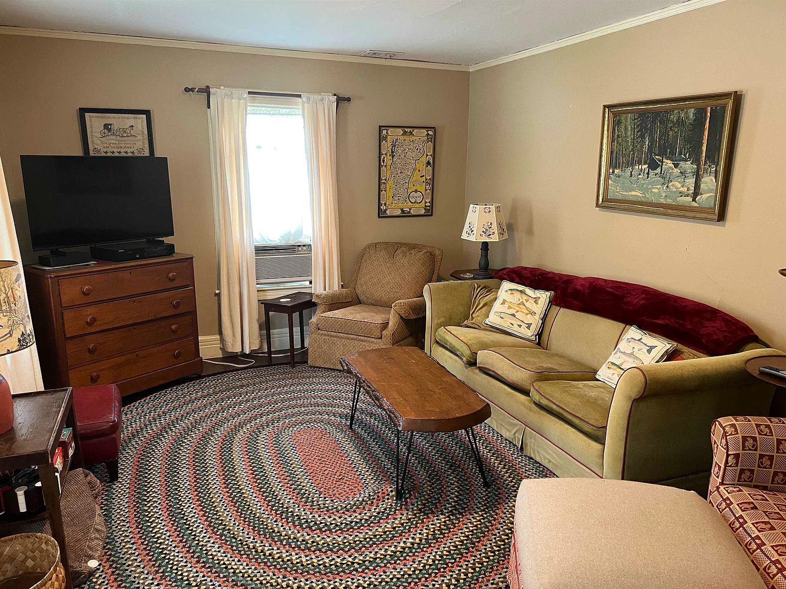 4 bed, 2.0 bath, 1950 sqft, $3,200 — Photo 4