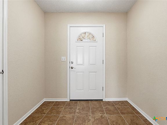 4th image of 2805 Woodlands Dr