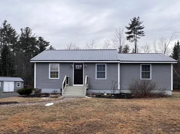 14 Old Standish Road, Buxton, ME 04093