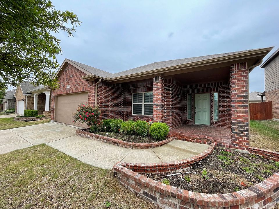 2nd image of 1832 Potrillo Ln