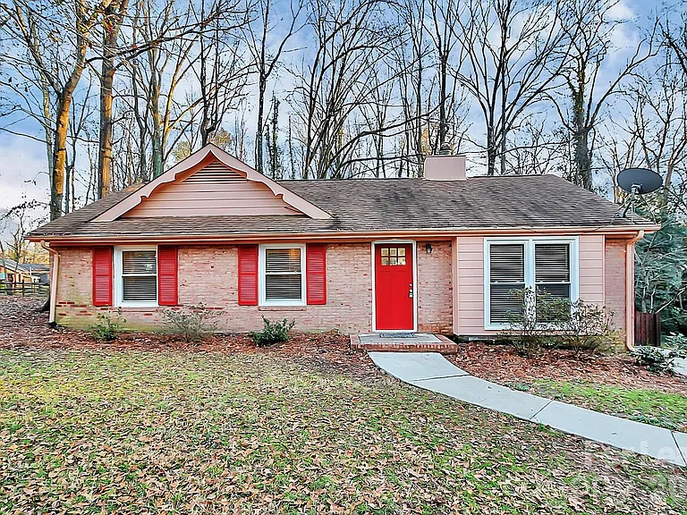 4743 Old Woods Rd — Photo 1