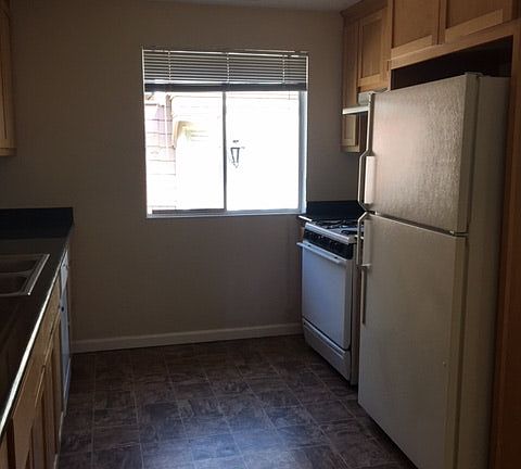 3rd image of 1561 Ford Ave
