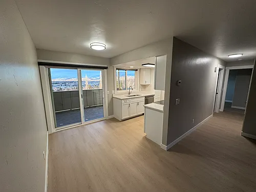2308 W Foothills Dr #3 Photo 1