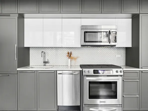 432 West 52nd Street image 11 of 15