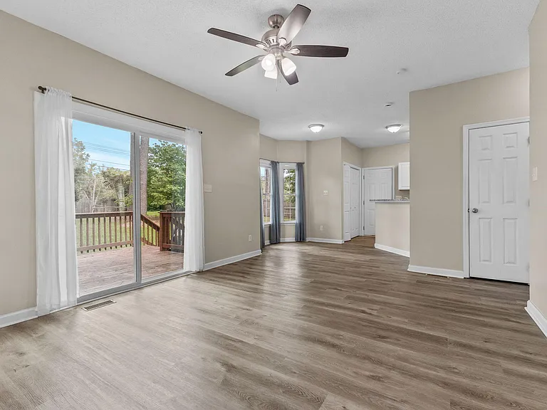 8318 Umstead Rd — Photo 29
