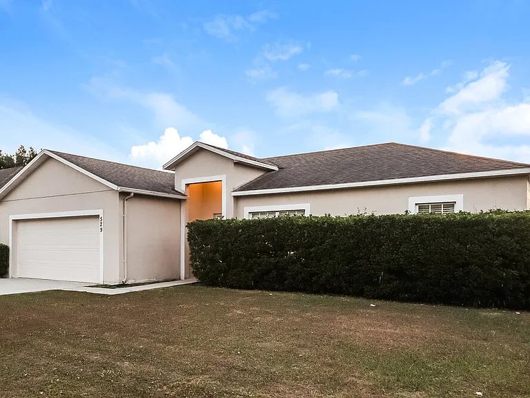 529 Delido Way — Photo 3