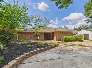 2432 Chimney Rock Rd, Houston, TX 77056