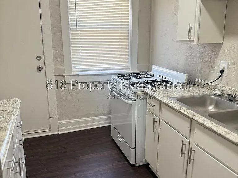 2416 E 22nd St #2W — Photo 18