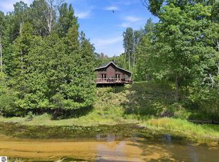 9909 W Lotan Rd, Lake City, MI 49651