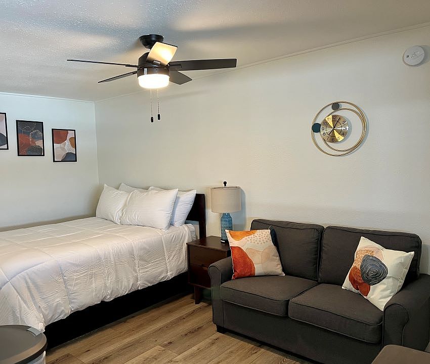 queen size bed and twin sleeper sofa.