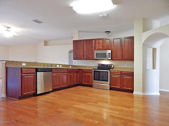 3rd image of 3240 Ginny Lake Dr