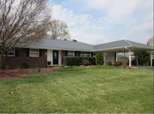 108 Meadow Ln, Kingsport, TN 37663