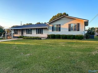 77 Greenvale Dr, Oxford, AL 36203