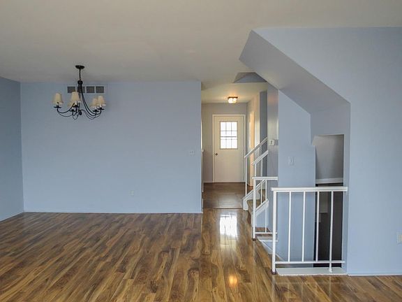 5th image of 3206 Alpine Dr