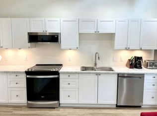 118 Greenwood Dr #1, Fredericton, NB E3A3T6