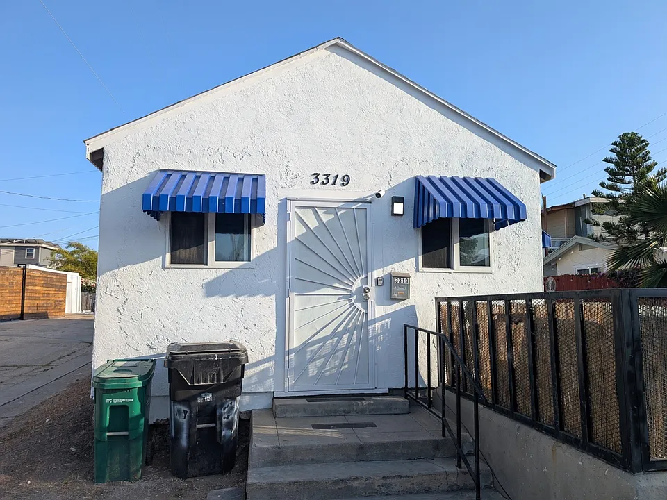 3319 Meade Ave