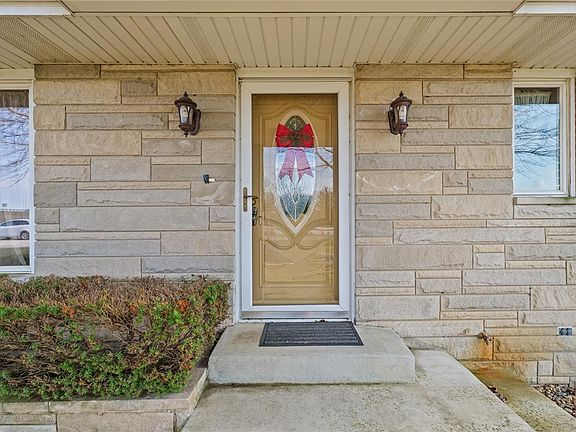 5th image of 945 Troy Phillips Rd