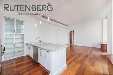 Rented by R New York