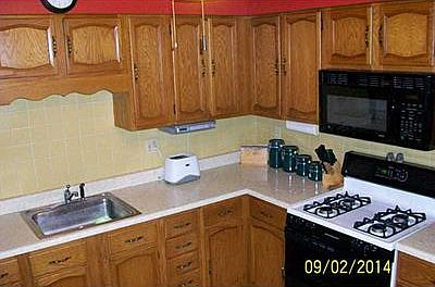 4th image of 812 E 34th St